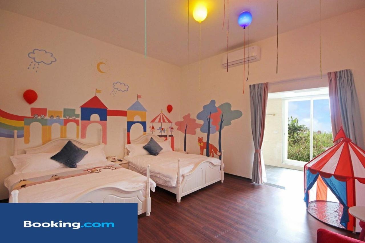 Moly Homestay Цзяосі Екстер'єр фото