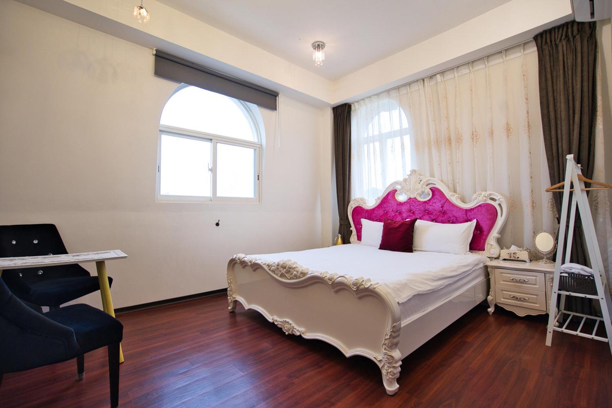 Moly Homestay Цзяосі Екстер'єр фото